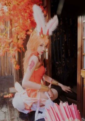 赤裸的美奈子